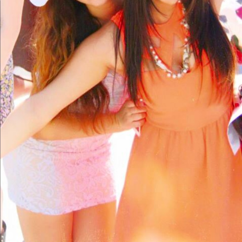 GUESS Fit-and-Flair Dress w/ Sweetheart Neckline - Picture 4 of 7